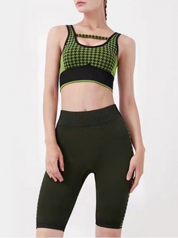 Houndstooth Sports Bra And Scrunch Butt Biker Shorts Set