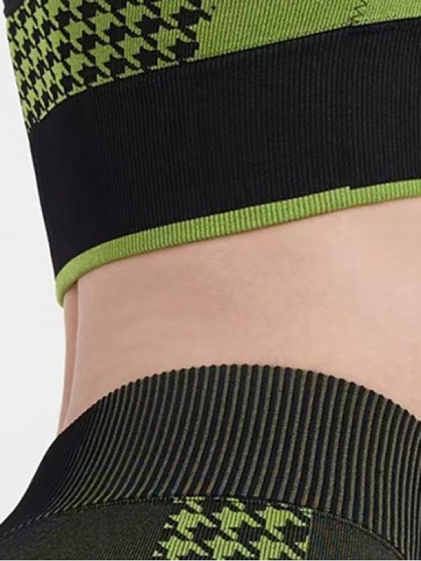 Houndstooth Sports Bra And Scrunch Butt Biker Shorts Set